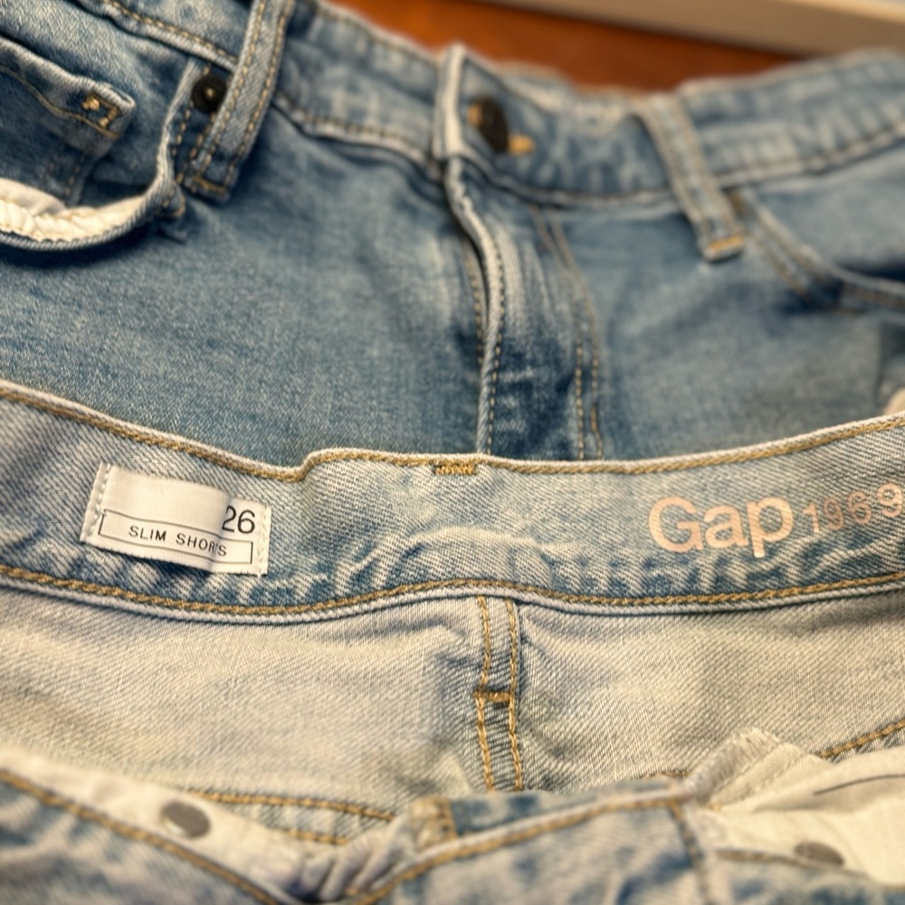 2 great pair of Gap Jean shorts size 26
